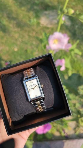 ساعة ماركة كوتش