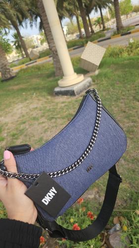 شنطة ماركة DKNY