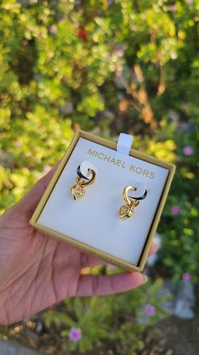 حلق ماركة مايكل كورس