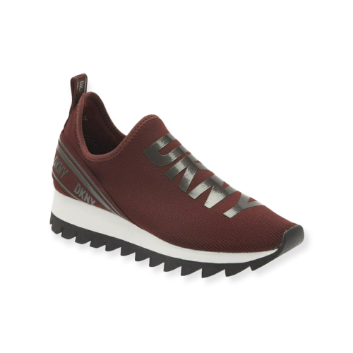 جزمة ماركة DKNY