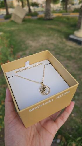 سلسال ماركة مايكل كورس