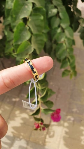 دبلة ماركة توري بورتش