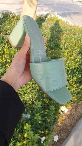 صندل ماركة كالفن كلاين