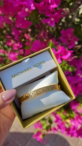 إسوارة ماركة مايكل كورس