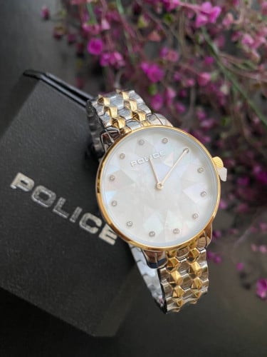 ساعة ماركة بوليس