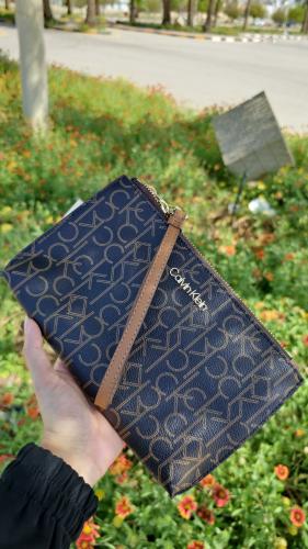 باوتش ماركة كالفن كلاين