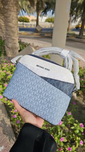 شنطة ماركة مايكل كورس