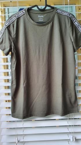 تيشيرت ماركة مايكل كورس
