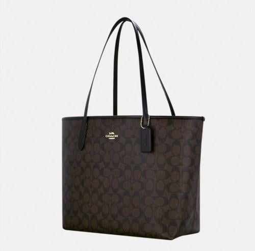 شنطة ماركة كوتش tote bag