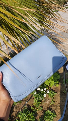 شنطة ماركة DKNY