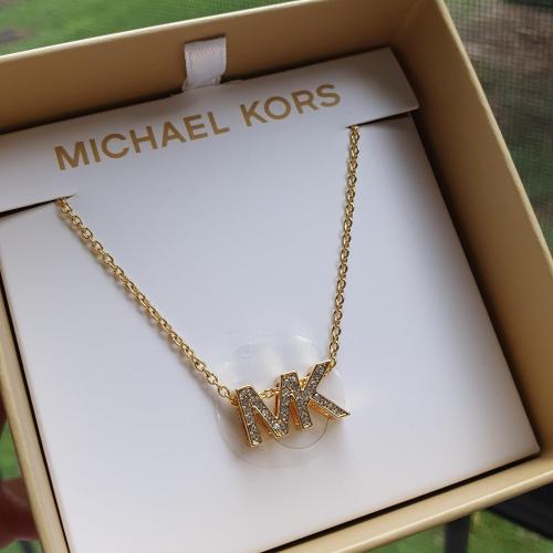 سلسال ماركة مايكل كورس