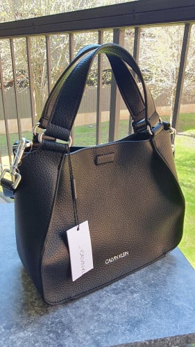 شنطة ماركة كالفن ملاين