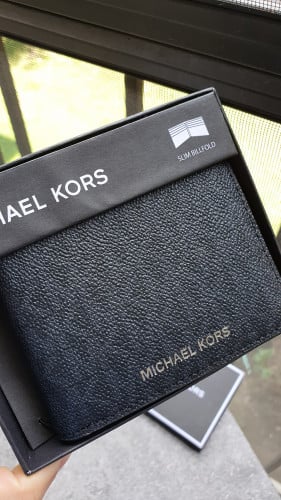 محفظة ماركة مايكل كورس