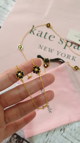 عقد طويل ماركة كيت سبيد