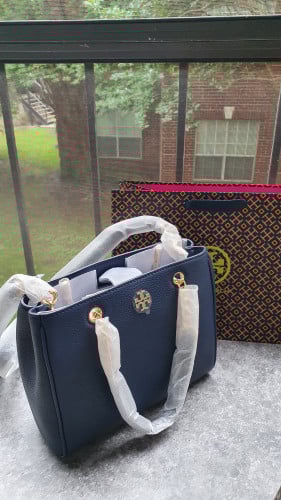 شنطة ماركة توري بورتش