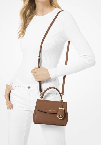 شنطة ماركة مايكل كورس