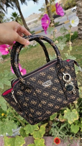 شنطة ماركة قيس