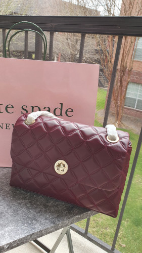 شنطة ماركة كيت سبيد