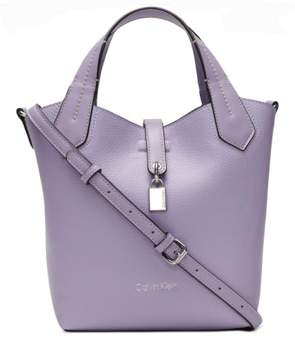 شنطة ماركة كالفن كلاين
