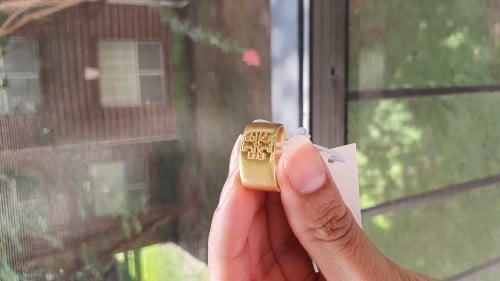 دبلة ماركة توري بورتش