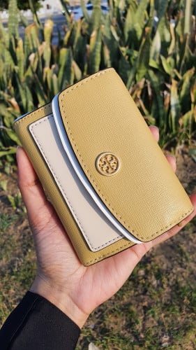 محفظة ماركة توري بورتش