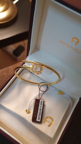 إسوارة ماركة اقنر