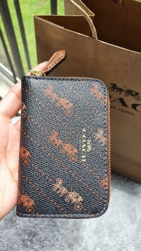 محفظة بطاقات صغيرة من كوتش