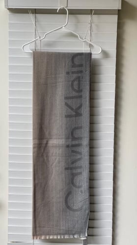 شال شتوي ماركة كالفن كلاين