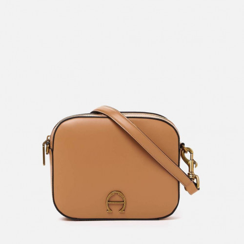 شنطة ماركة ايتين اقنر