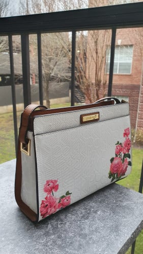 شنكة ماركة كالفن كلاين