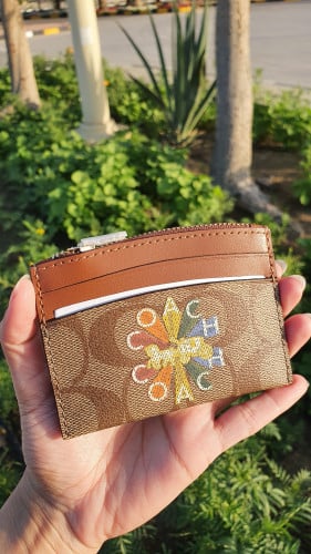 حامل بطاقات بسحاب ماركة كوتش