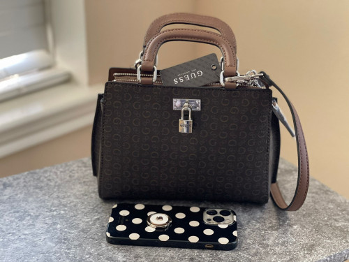 شنطة ماركة قيس