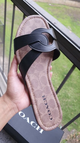 صندل ماركة كوتش