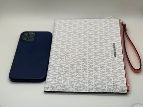 باوتش ماركة مايكل كورس