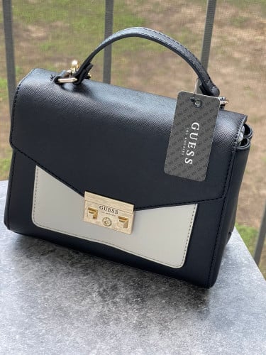 شنطة ماركة قيس