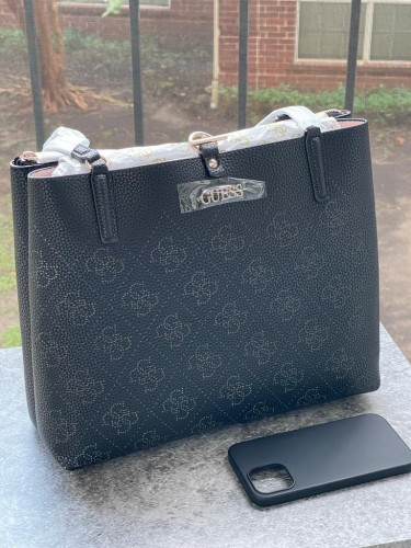 شنطة كبيرة ماركة قيس