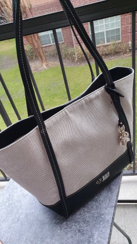 شنطة كبيرة ماركة قيس