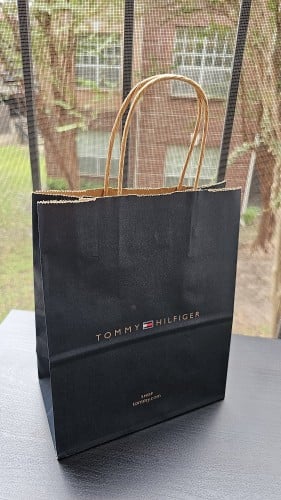 كيس ماركة تومي