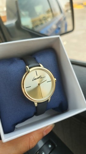 ساعة ماركة لاكوست