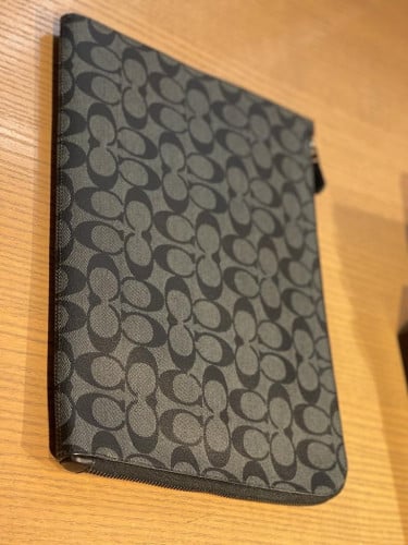 باوتش ماركة كوتش رجالي