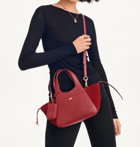 شنطة ماركة DKNY