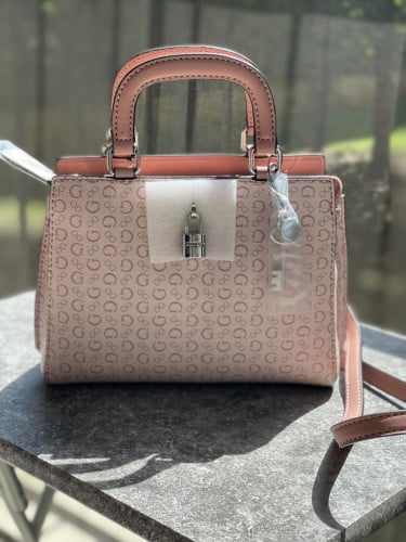 شنطة ماركة قيس