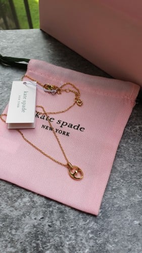 سلسال ماركة كيت سبيد