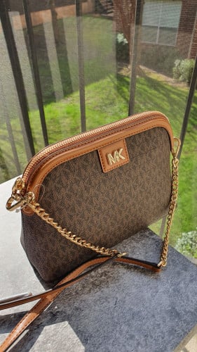 كروس مايكل كورس