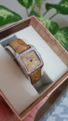 ساعة ماركة الفيرومارتيني