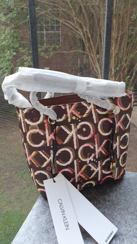 شنطة ماركة كالفن ملاين