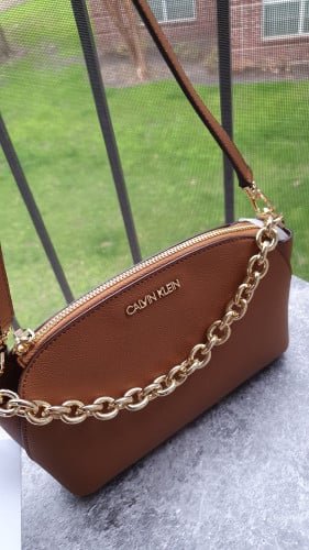 كروس ماركة كالفن كلاين