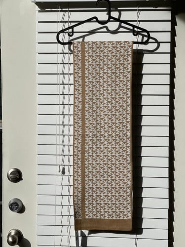 شال ماركة مايكل كورس