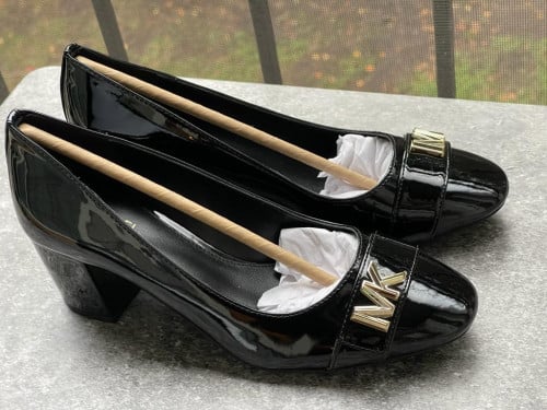 كعب ماركة مايكل كورس