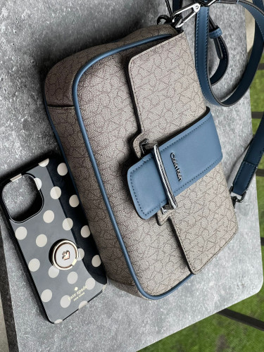 شنطة ماركة كالفن كلاين